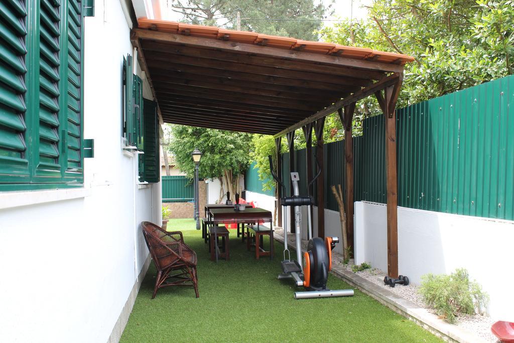 Hostel Casa Lucas Charneca  Exterior photo