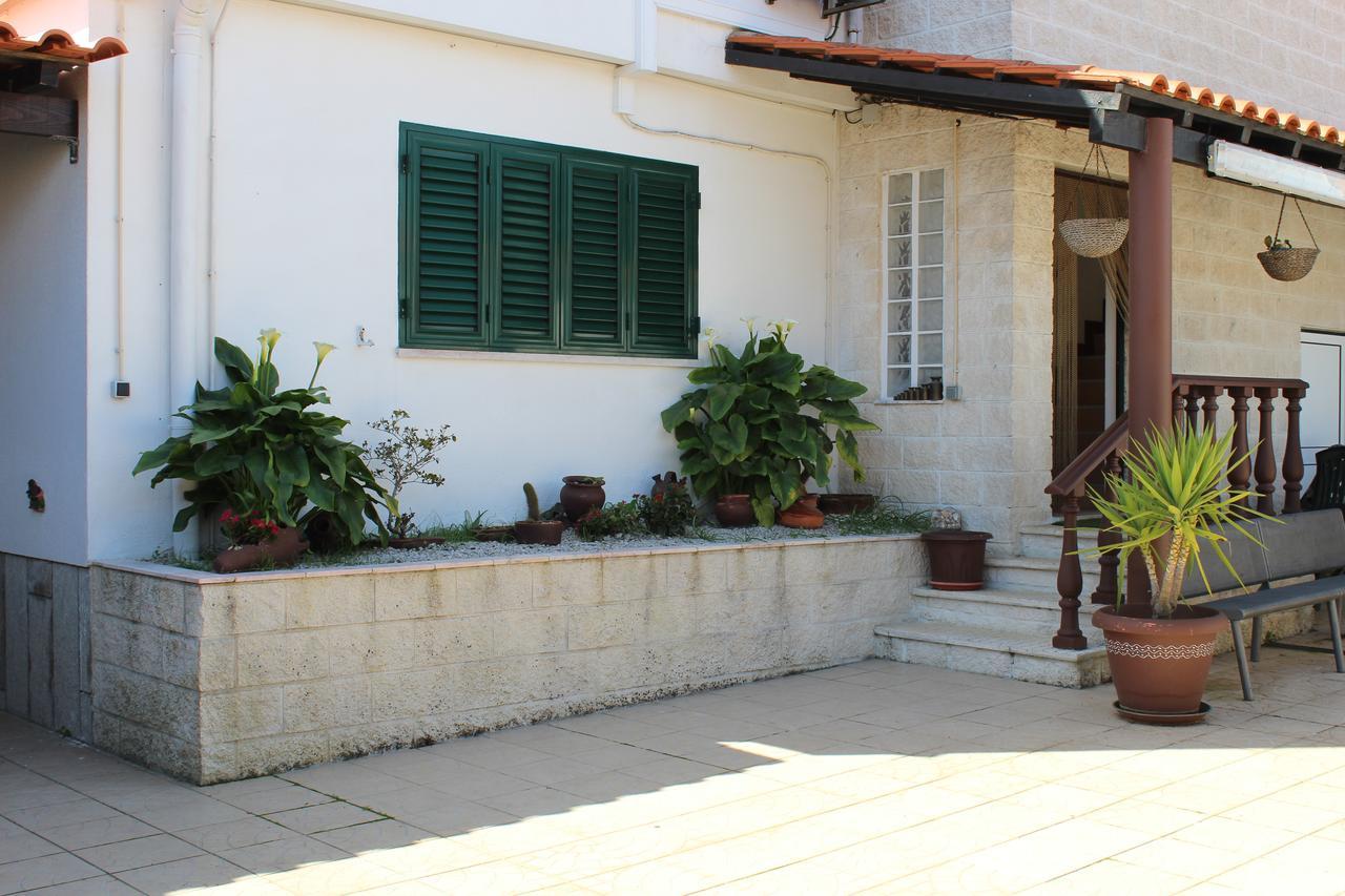 Hostel Casa Lucas Charneca  Exterior photo